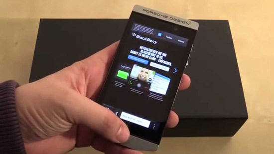 Blackberry-Porsche-Design-P9982-man-hinh